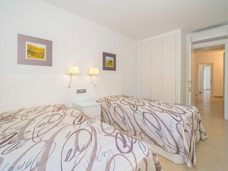 Villa for Sale in Albir Alfaz Del Pi, Alicante 47