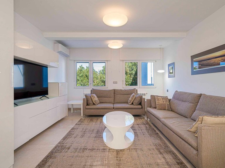 Villa for Sale in Albir Alfaz Del Pi, Alicante 8