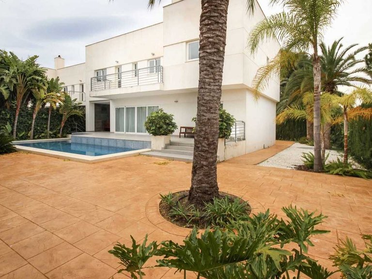 Villa for Sale in Albir Alfaz Del Pi, Alicante 2