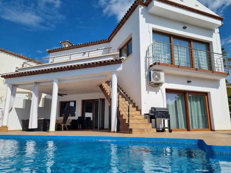 Villa for Sale in Altea Altea, Alicante 2