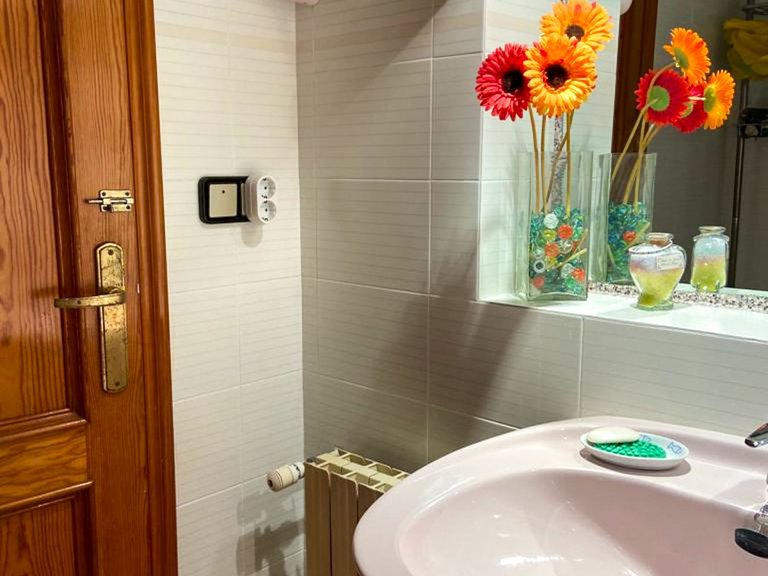 Villa for Sale in Benidorm Benidorm, Alicante 29