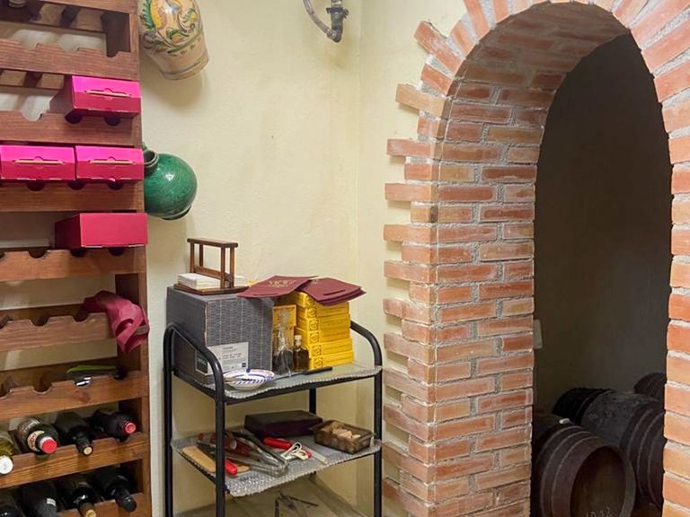 Villa for Sale in Benidorm Benidorm, Alicante 39