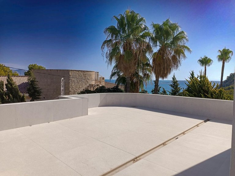 Villa for Sale in Albir Alfaz Del Pi, Alicante 1