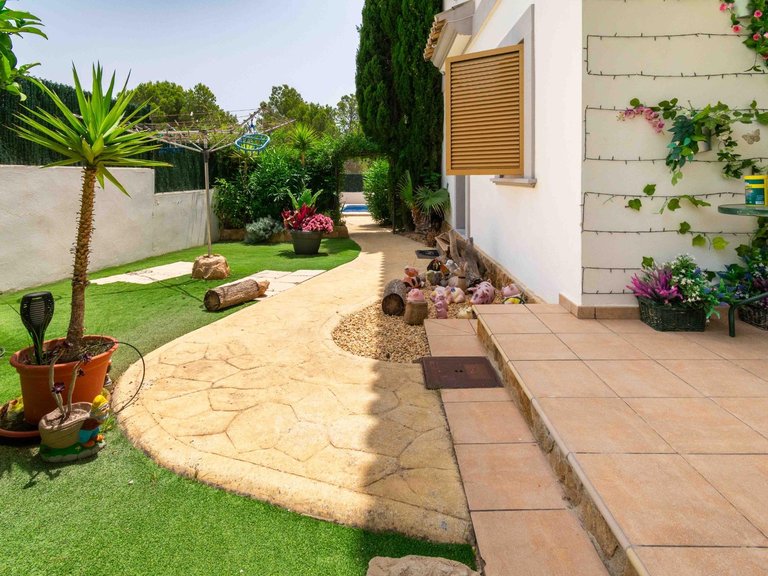 Villa for Sale in Finestrat Finestrat, Alicante 32
