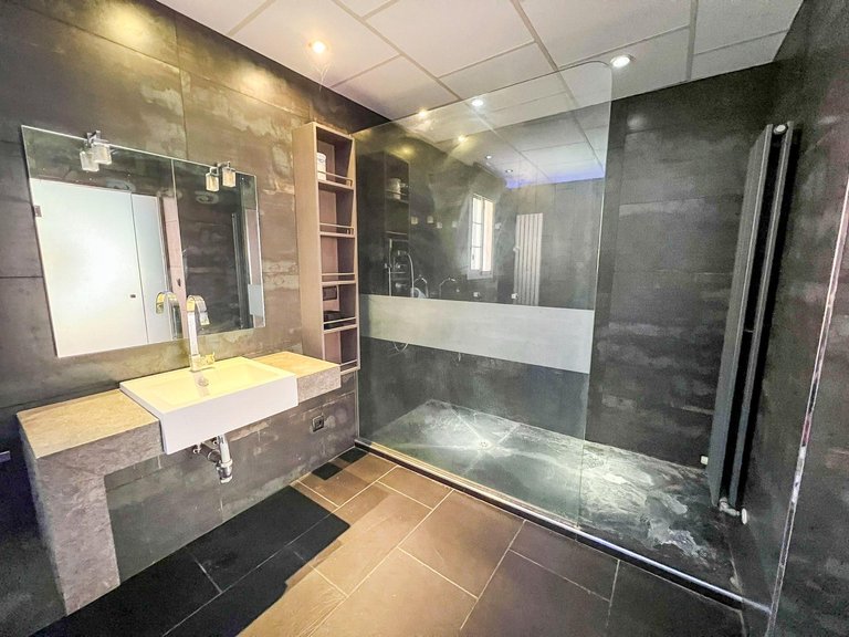 Villa for Sale in Albir Alfaz Del Pi, Alicante 22