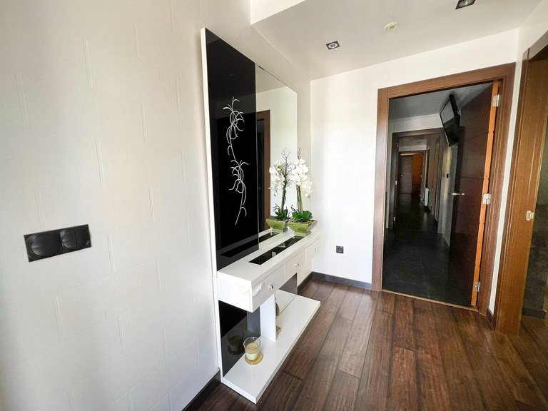 Villa for Sale in Albir Alfaz Del Pi, Alicante 26