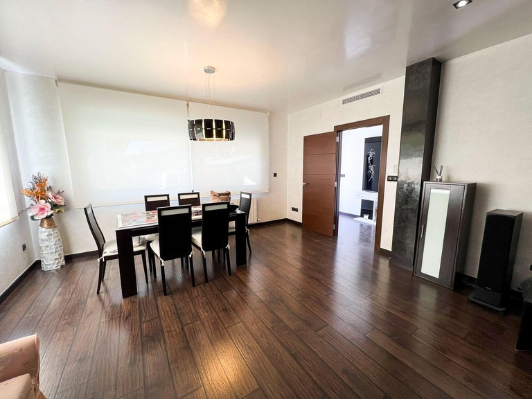 Villa for Sale in Albir Alfaz Del Pi, Alicante 28