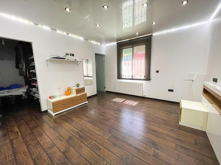 Villa for Sale in Albir Alfaz Del Pi, Alicante 30