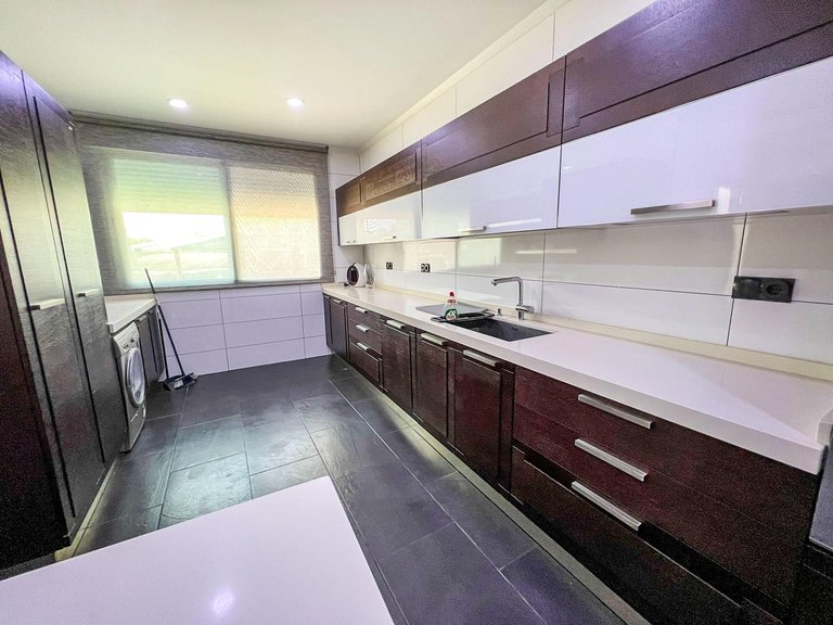 Villa for Sale in Albir Alfaz Del Pi, Alicante 36