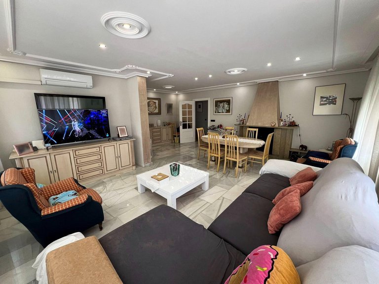 Villa for Sale in Albir Alfaz Del Pi, Alicante 39