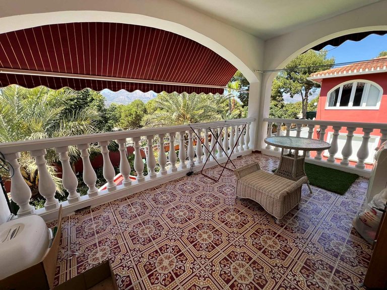 Villa for Sale in Albir Alfaz Del Pi, Alicante 44