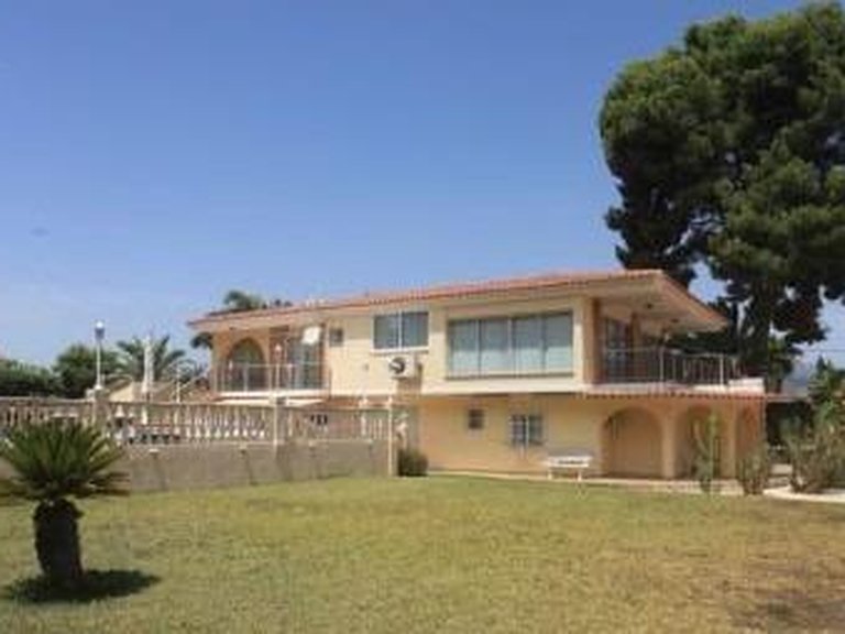 Villa for Sale in Alfaz del Pi Alfaz Del Pi, Alicante 33