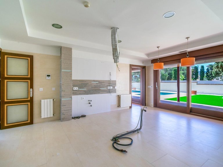 Villa for Sale in Albir Alfaz Del Pi, Alicante 15