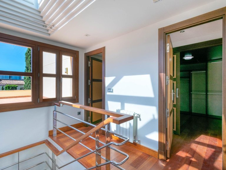 Villa for Sale in Albir Alfaz Del Pi, Alicante 20