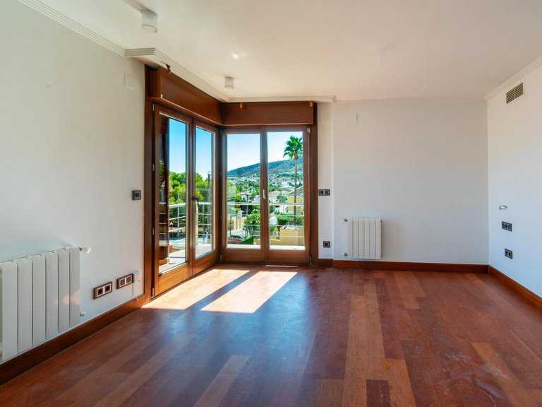 Villa for Sale in Albir Alfaz Del Pi, Alicante 21