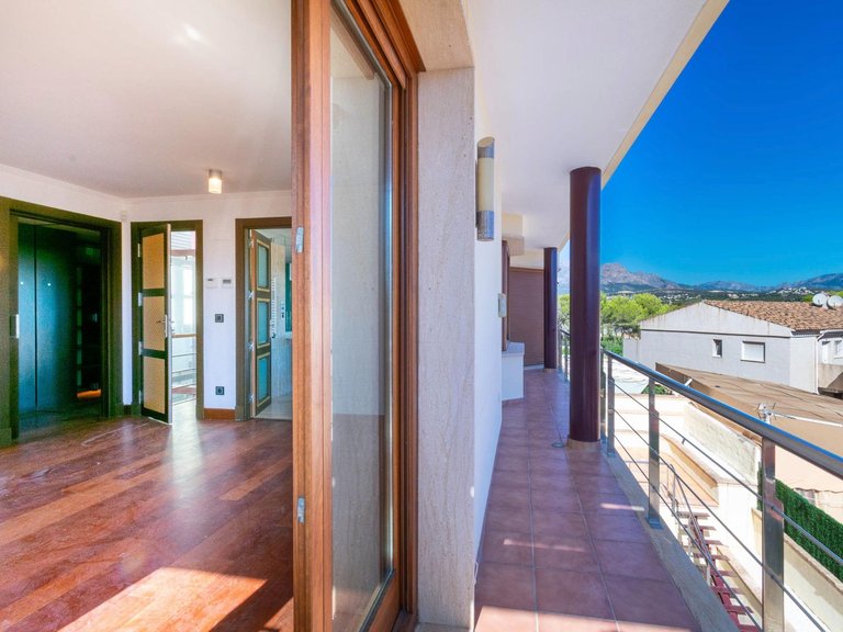 Villa for Sale in Albir Alfaz Del Pi, Alicante 22