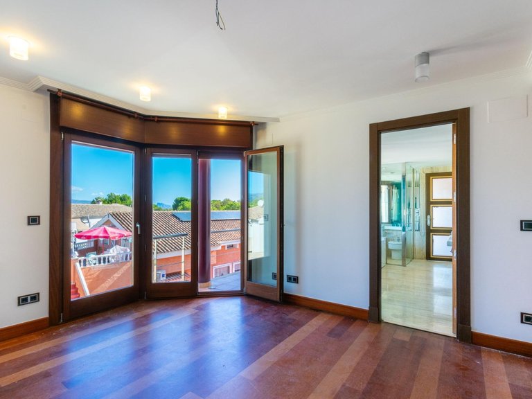 Villa for Sale in Albir Alfaz Del Pi, Alicante 27