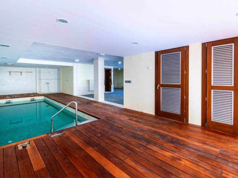 Villa for Sale in Albir Alfaz Del Pi, Alicante 40