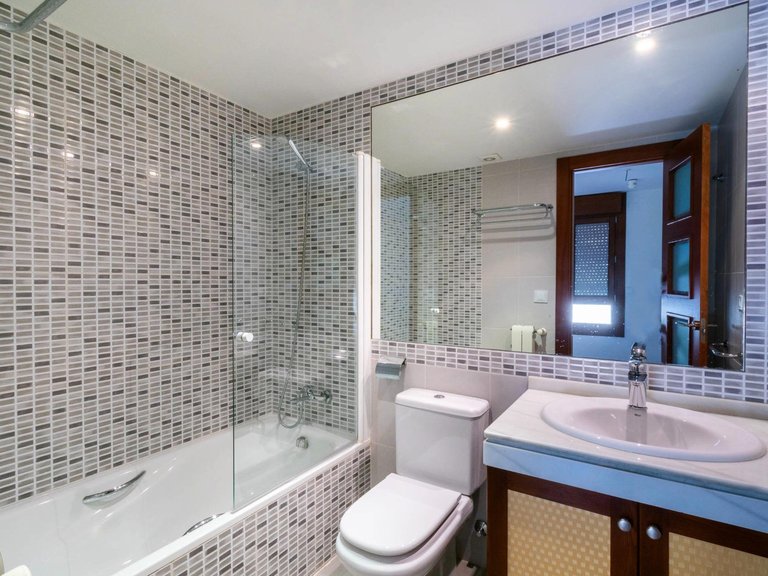 Villa for Sale in Albir Alfaz Del Pi, Alicante 43