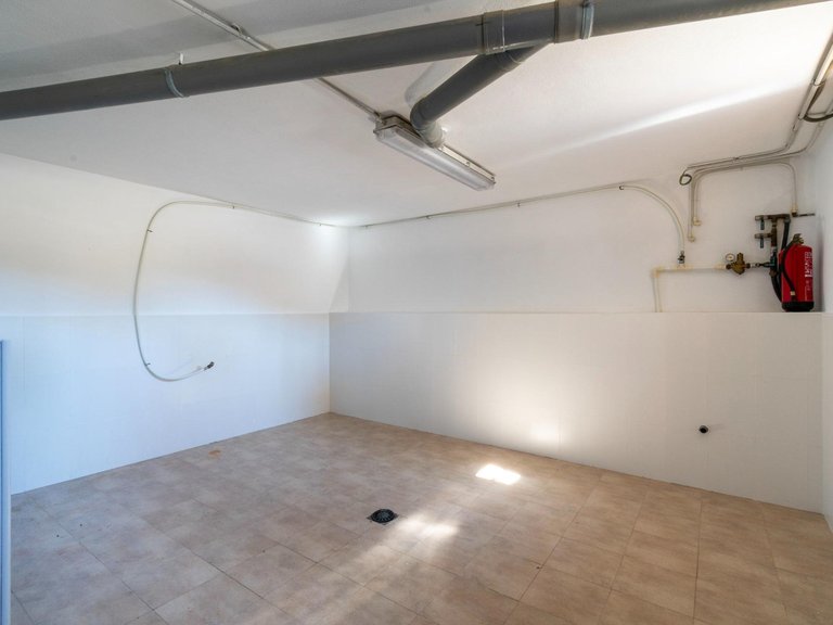 Villa for Sale in Albir Alfaz Del Pi, Alicante 45