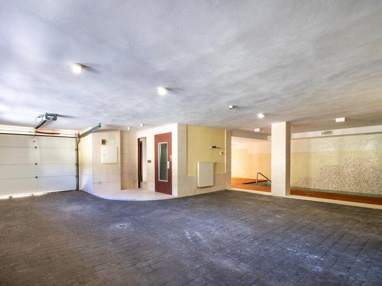 Villa for Sale in Albir Alfaz Del Pi, Alicante 46