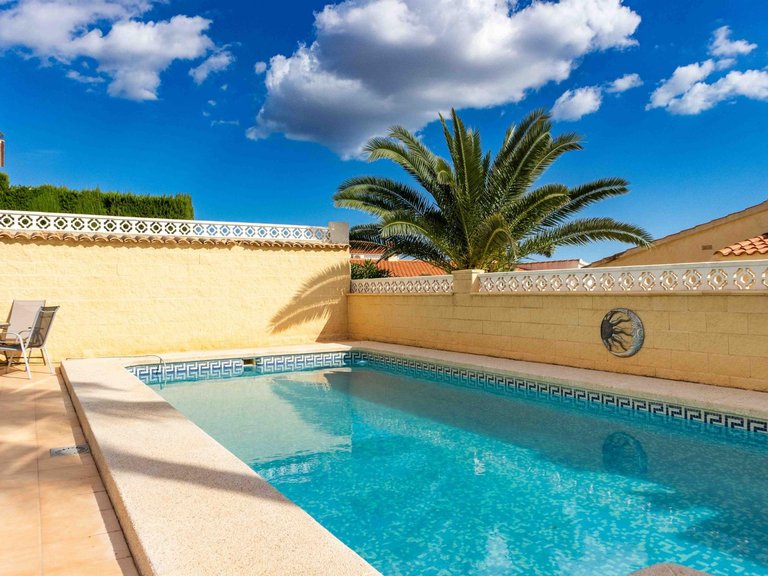 Villa for Sale in Alfaz del Pi Alfaz Del Pi, Alicante 2