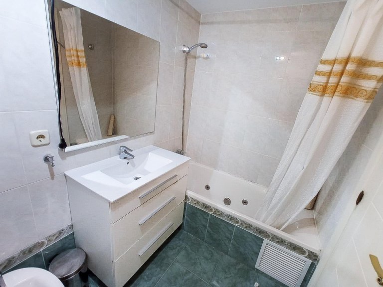 Apartment for Sale in Albir Alfaz Del Pi, Alicante 13