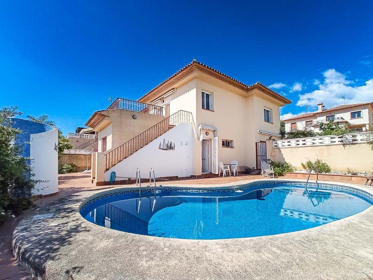 Villa for Sale in La nucia La Nucía, Alicante 1