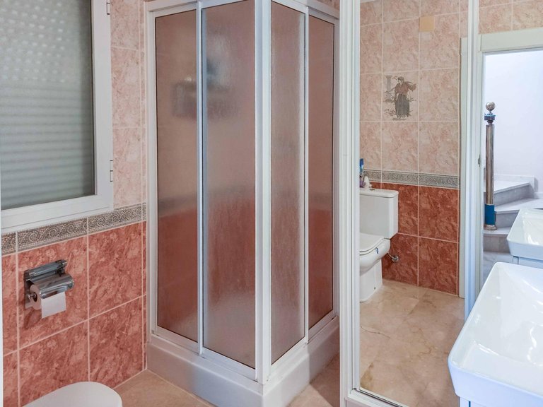 Villa for Sale in Albir Alfaz Del Pi, Alicante 17