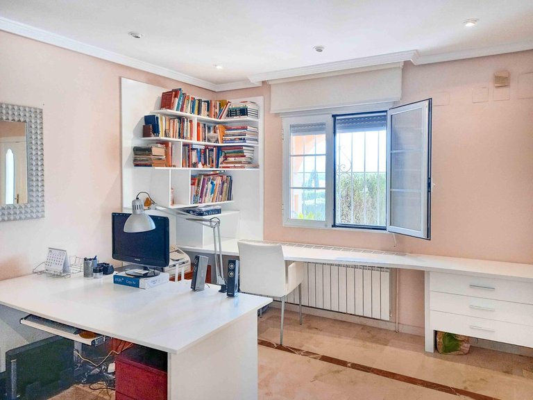 Villa for Sale in Albir Alfaz Del Pi, Alicante 22