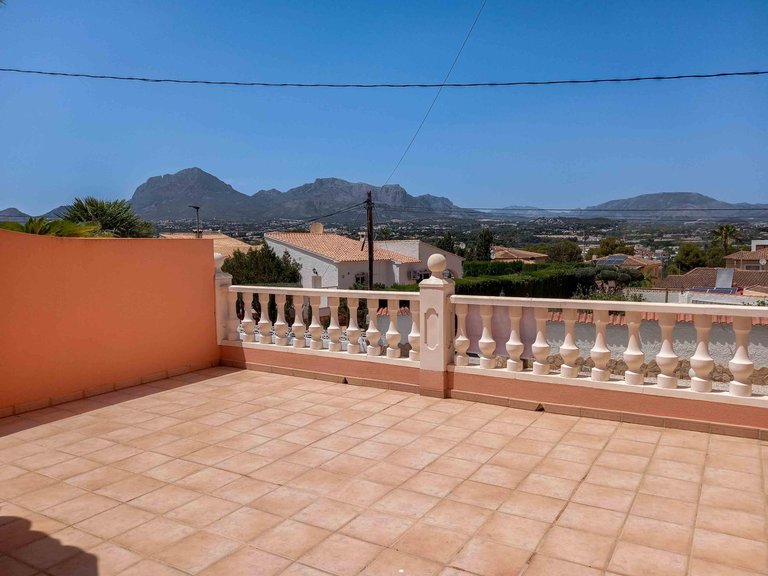 Villa for Sale in Albir Alfaz Del Pi, Alicante 5