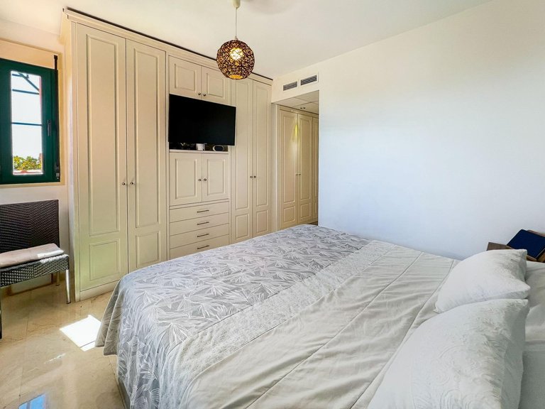 Apartment for Sale in Finestrat Finestrat, Alicante 28