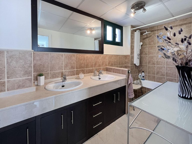 Apartment for Sale in Finestrat Finestrat, Alicante 41