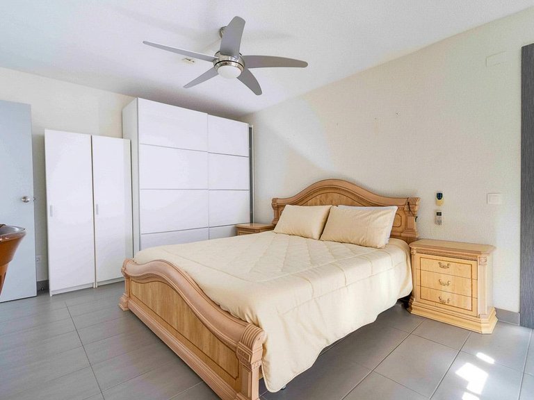 Apartment for Sale in Albir Alfaz Del Pi, Alicante 13