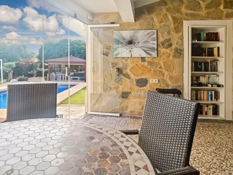 Villa for Sale in Albir Alfaz Del Pi, Alicante 11
