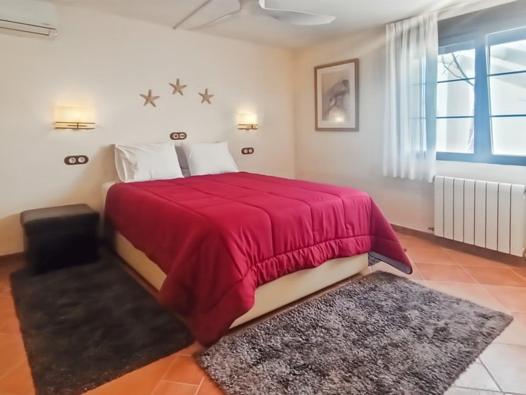 Villa for Sale in Albir Alfaz Del Pi, Alicante 29
