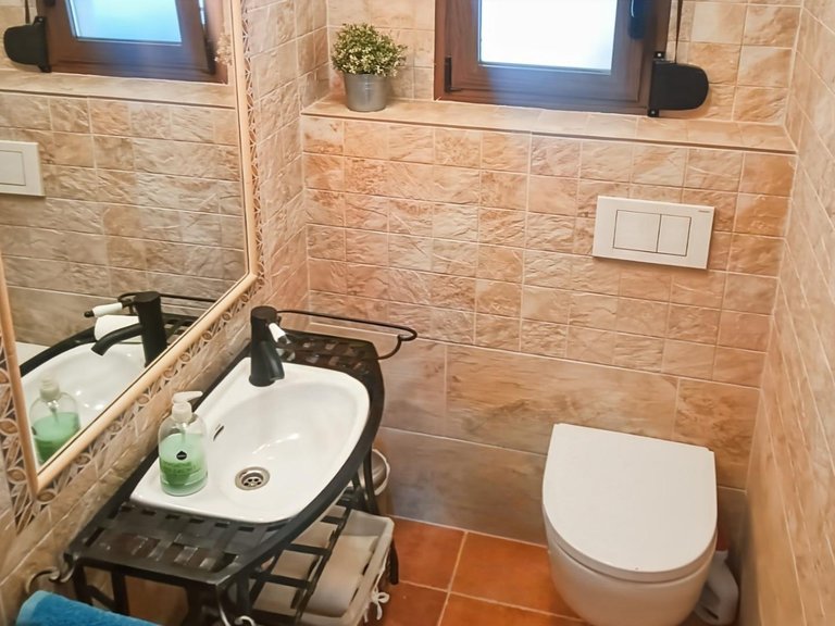 Villa for Sale in Albir Alfaz Del Pi, Alicante 33