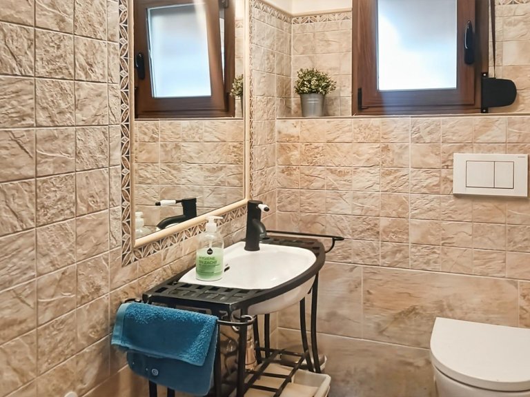 Villa for Sale in Albir Alfaz Del Pi, Alicante 34