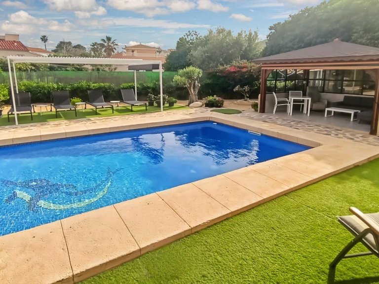 Villa for Sale in Albir Alfaz Del Pi, Alicante 9