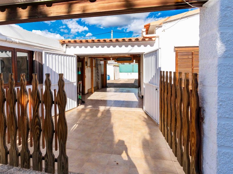 Villa for Sale in Albir Alfaz Del Pi, Alicante 11