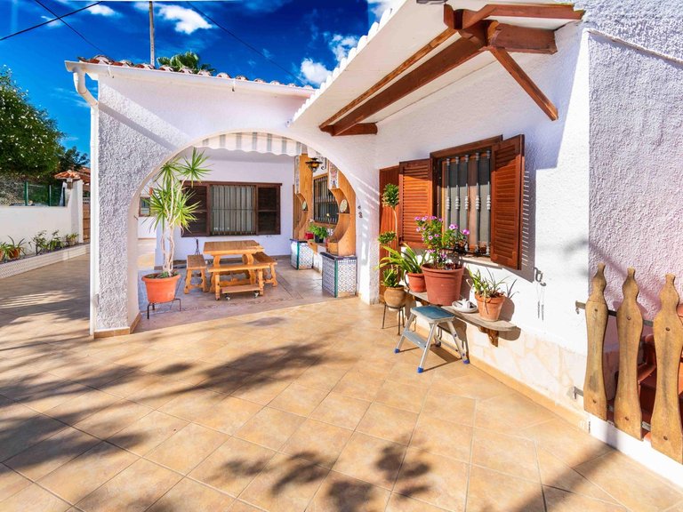 Villa for Sale in Albir Alfaz Del Pi, Alicante 2