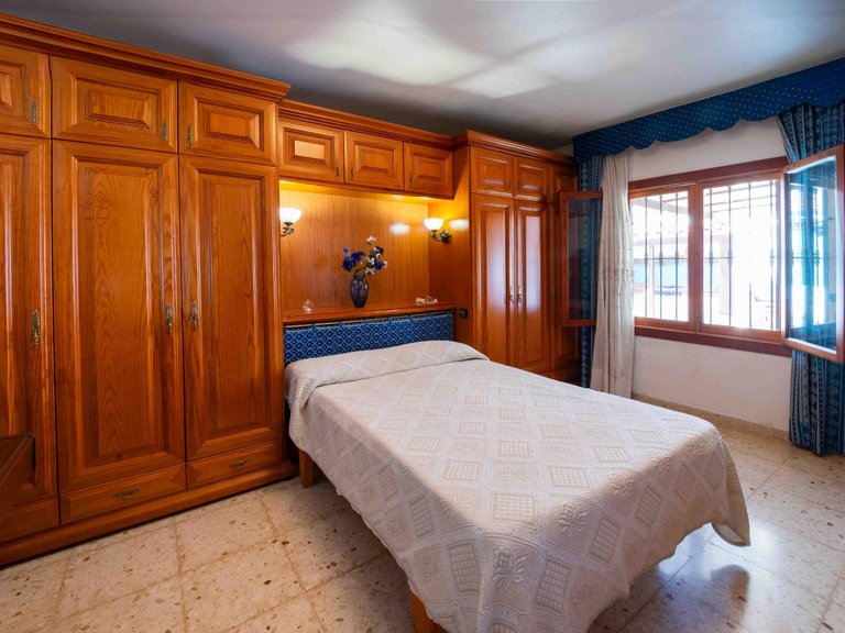 Villa for Sale in Albir Alfaz Del Pi, Alicante 23