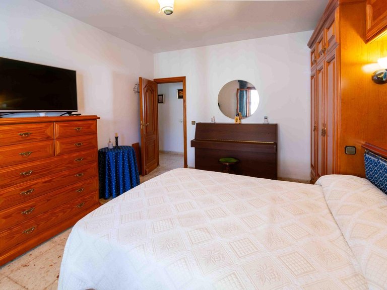 Villa for Sale in Albir Alfaz Del Pi, Alicante 25