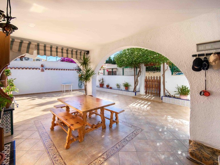 Villa for Sale in Albir Alfaz Del Pi, Alicante 5