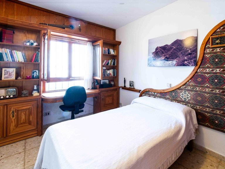 Villa for Sale in Albir Alfaz Del Pi, Alicante 18