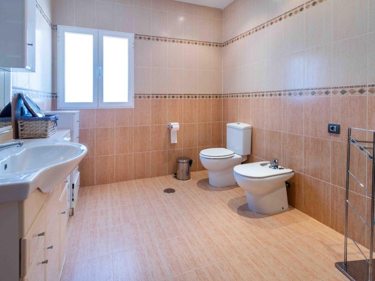 Villa for Sale in Albir Alfaz Del Pi, Alicante 13