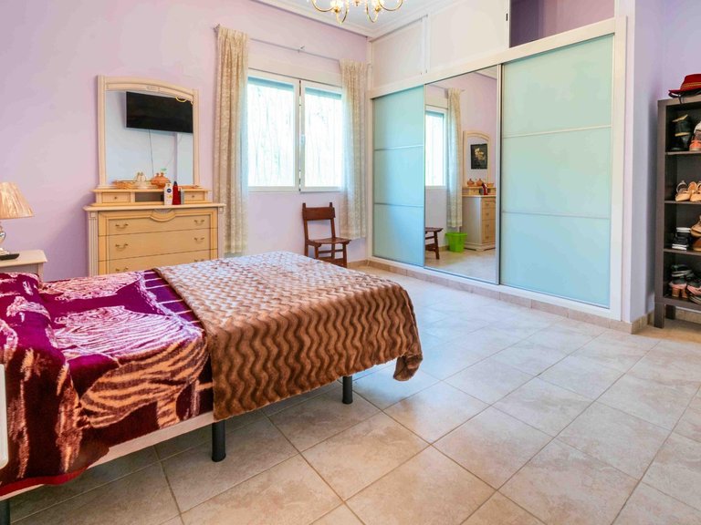 Villa for Sale in Albir Alfaz Del Pi, Alicante 16