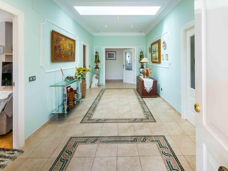 Villa for Sale in Albir Alfaz Del Pi, Alicante 20