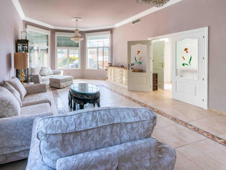 Villa for Sale in Albir Alfaz Del Pi, Alicante 5