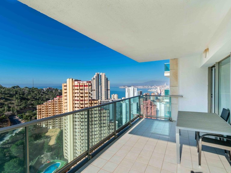 Apartment for Sale in Benidorm Benidorm, Alicante 2